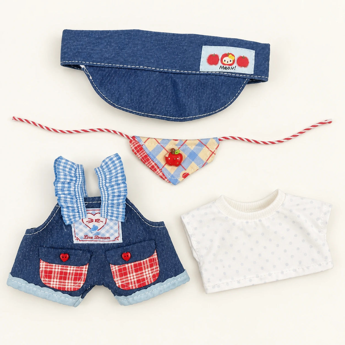 Apple Picnic · 4-Piece Outfit for 20 cm Dolls