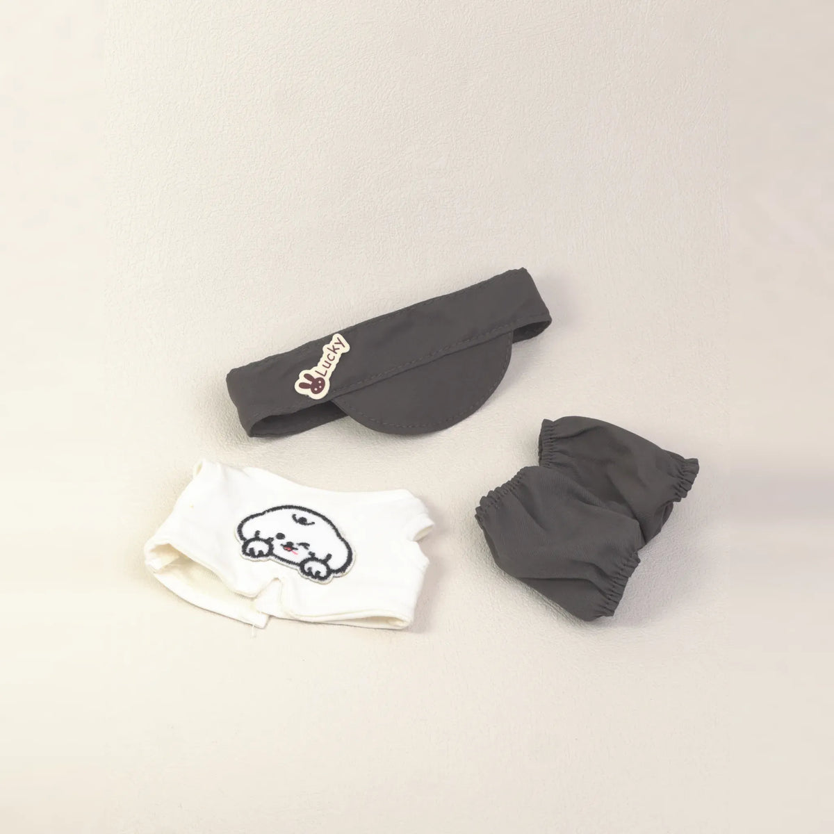 Puppy Pal outfit for 20 cm cotton dolls laid flat: t-shirt, shorts, cap