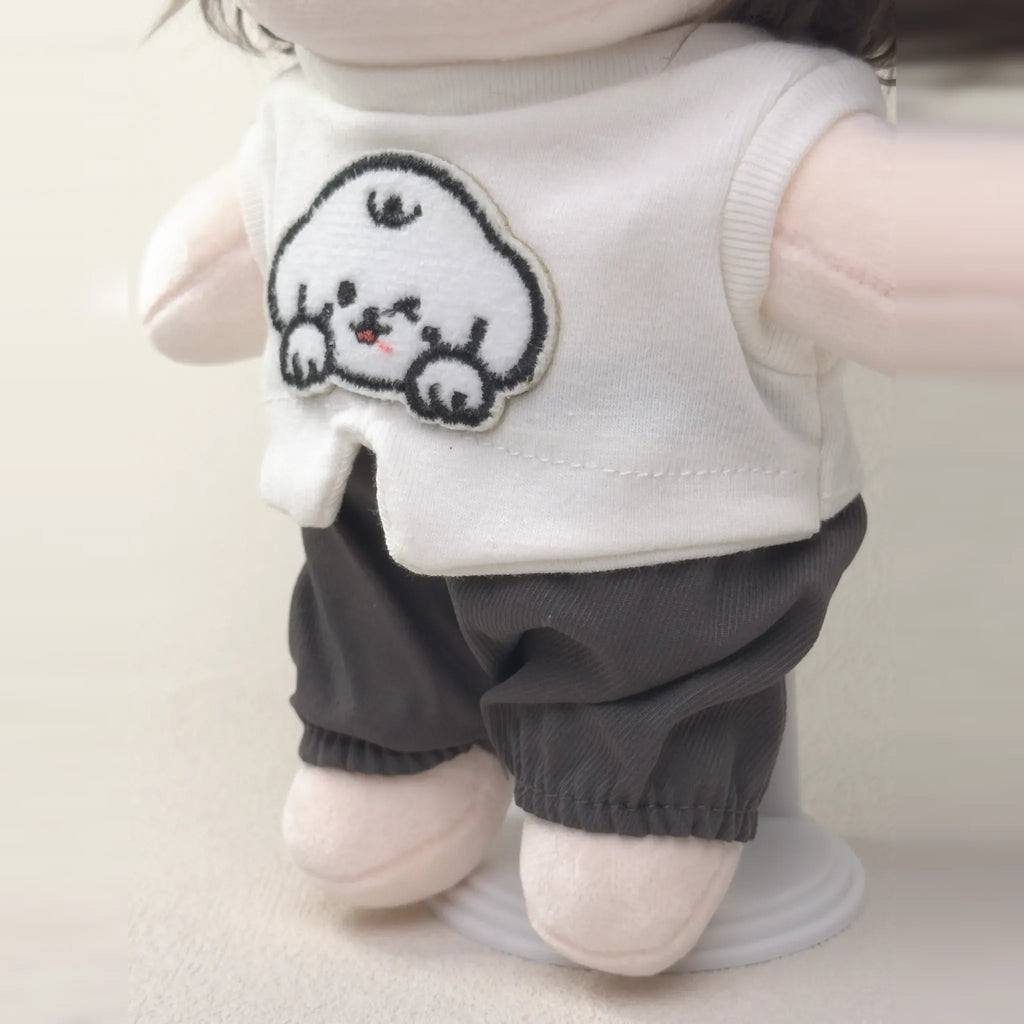 Puppy Pal outfit close-up: outfit detail
